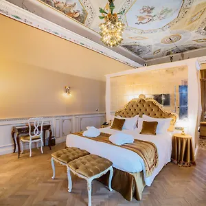Nani Mocenigo Palace Italien